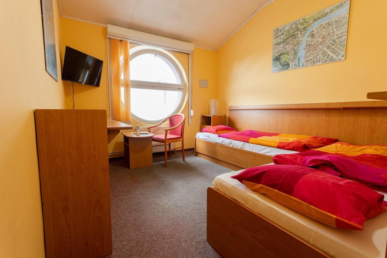 Penzion Skolicka Prague Ngoại thất bức ảnh