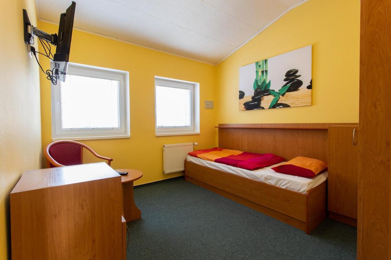 Penzion Skolicka Prague Ngoại thất bức ảnh