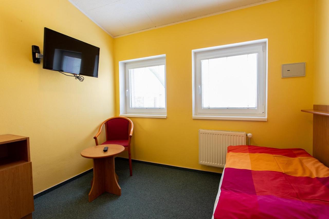 Penzion Skolicka Prague Ngoại thất bức ảnh